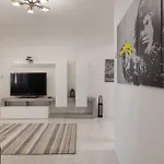 Casa Filo, Lo Scorcio Di ترييستي