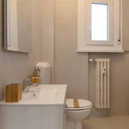 Casa Filo, Lo Scorcio Di Terst